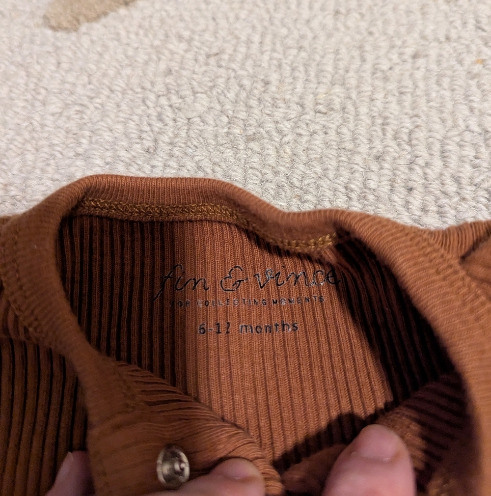 Fin & Vince Ribbed Henley - Picture 3 of 4